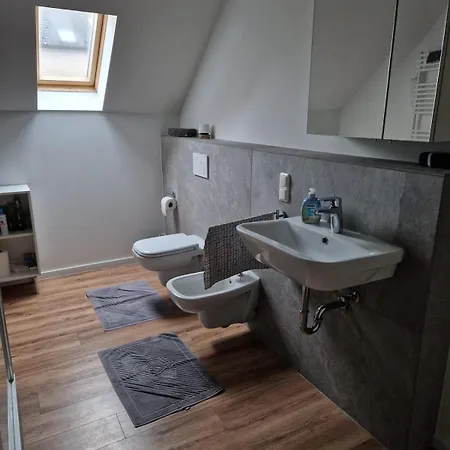 Modern In Du-neudorf Zentral & Location 아파트