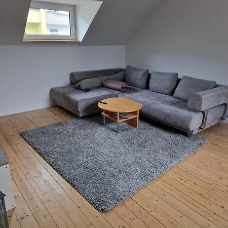 아파트 Modern In Du-neudorf Zentral & Location