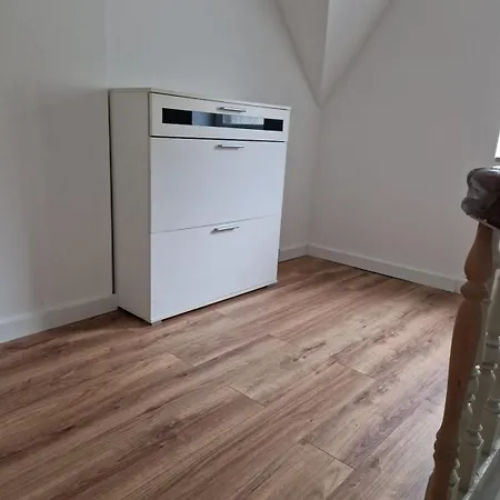 Modern In Du-neudorf Zentral & Location *