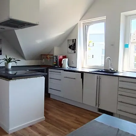 Modern In Du-neudorf Zentral & Location 아파트