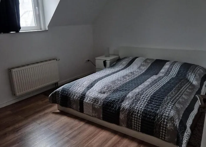 Modern In Du-neudorf Zentral & Location *